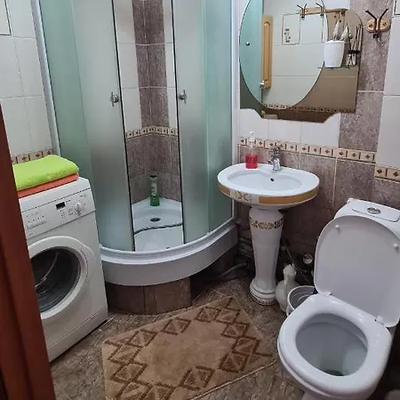 1 К Квартира В Центре Мухита Д 128 Uralsk Exterior photo