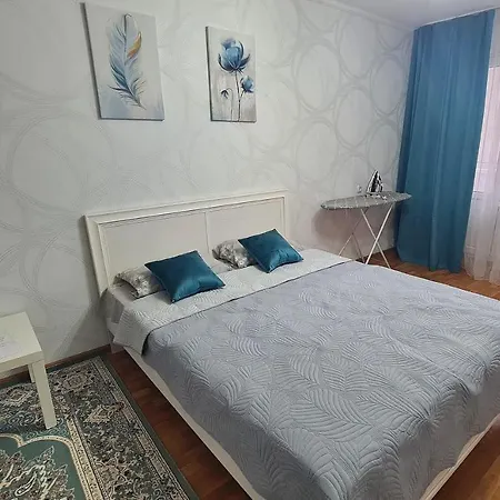 1 К Квартира В Центре Мухита Д 128 Uralsk Exterior photo
